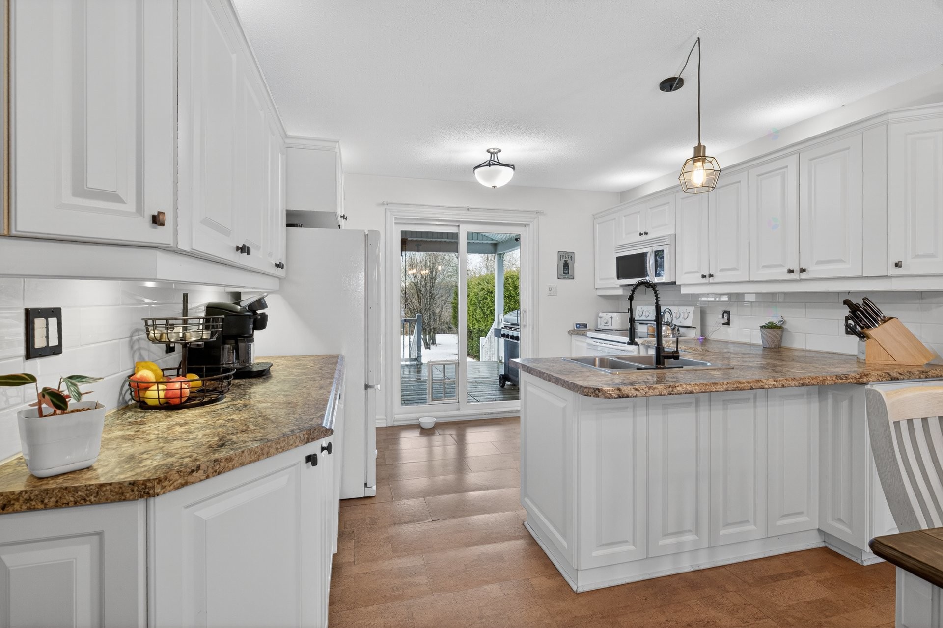 









25


Rue des Hêtres

,
Gatineau (Gatineau),




QC
J8R2Y8

