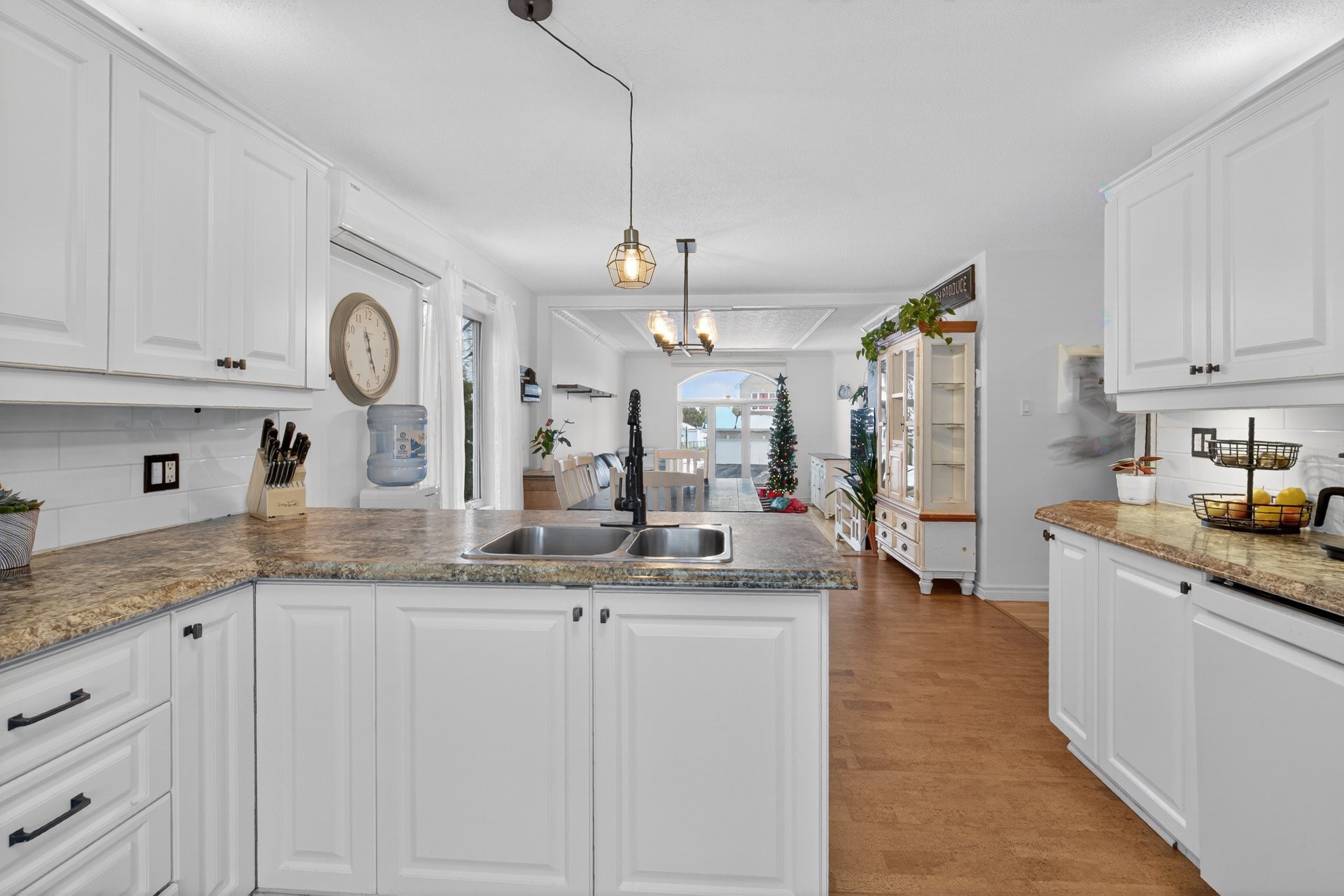 









25


Rue des Hêtres

,
Gatineau (Gatineau),




QC
J8R2Y8

