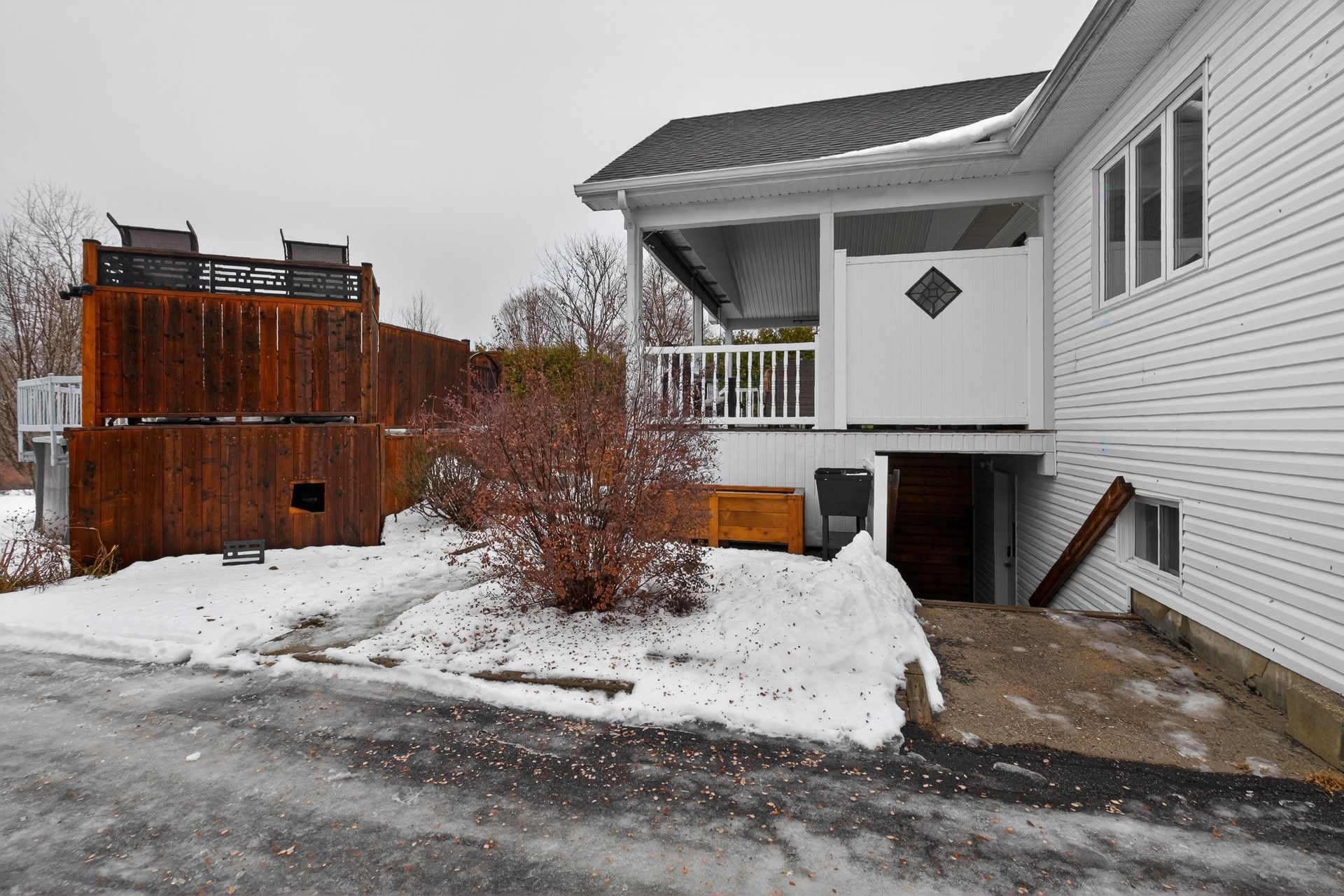 









25


Rue des Hêtres

,
Gatineau (Gatineau),




QC
J8R2Y8

