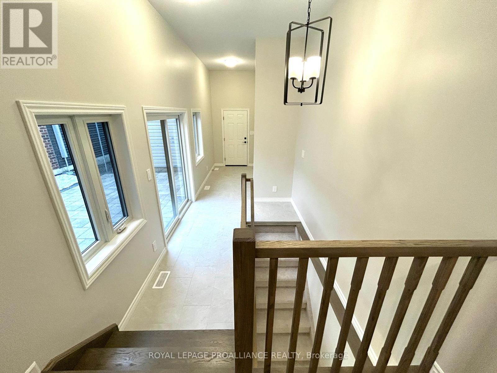 












83 ATHABASKA DRIVE

,
Belleville (Thurlow Ward),




Ontario
K8N0T1

