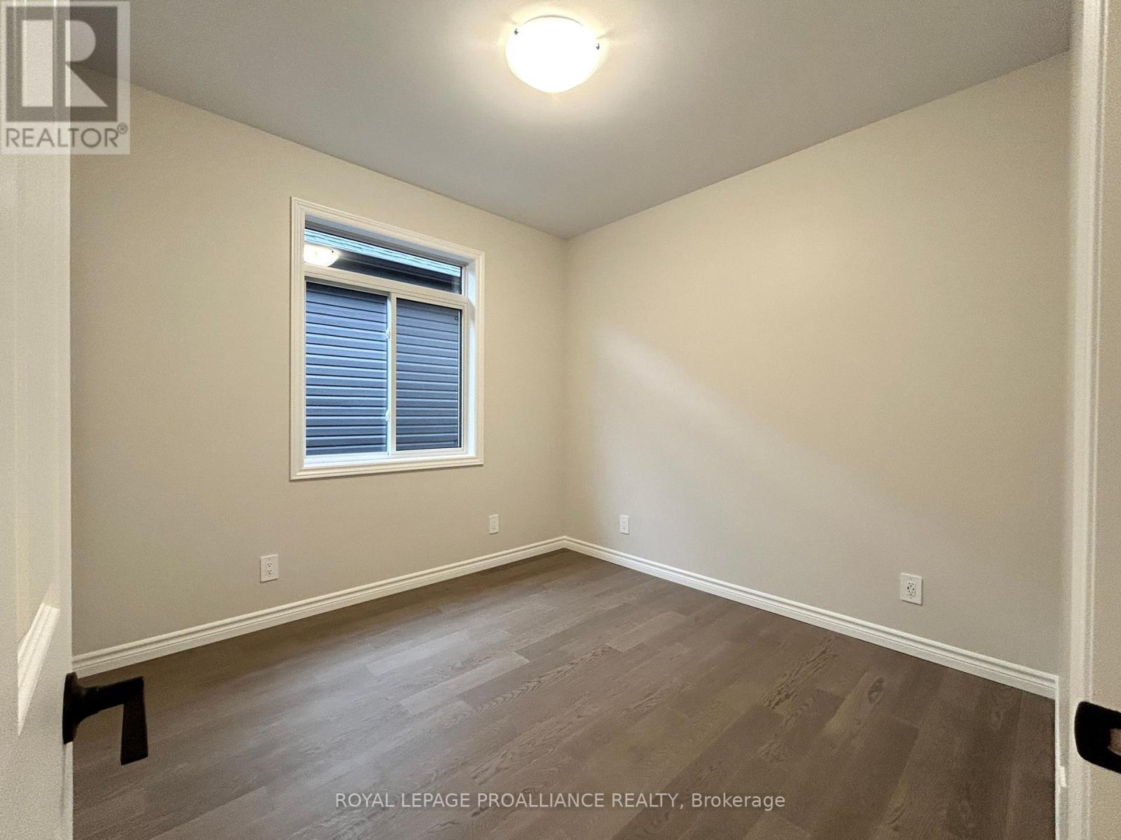 












83 ATHABASKA DRIVE

,
Belleville (Thurlow Ward),




Ontario
K8N0T1

