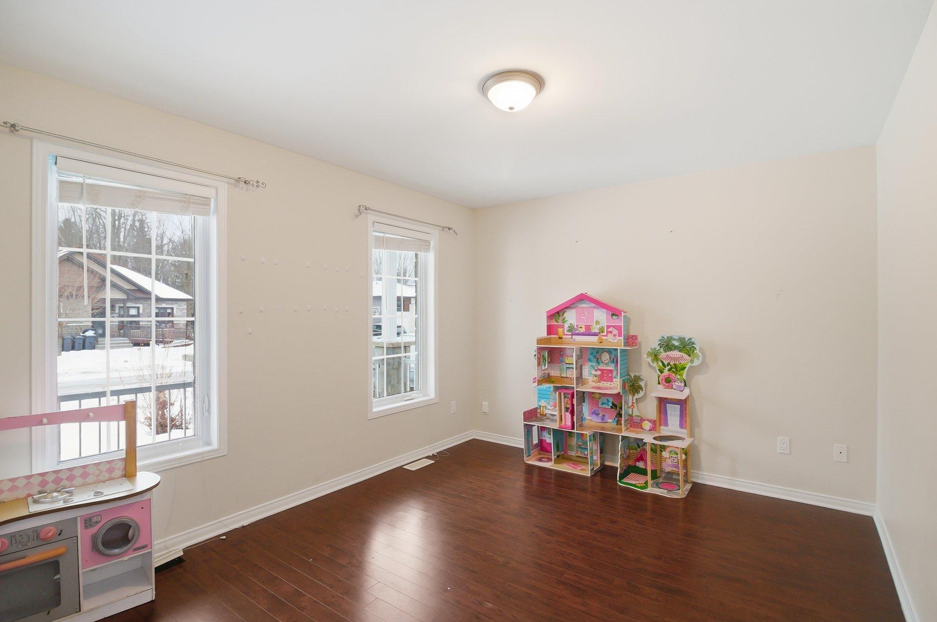 









399


Rue Jeannine-Grégoire-Ross

,
Gatineau (Gatineau),




QC
J8P1J3

