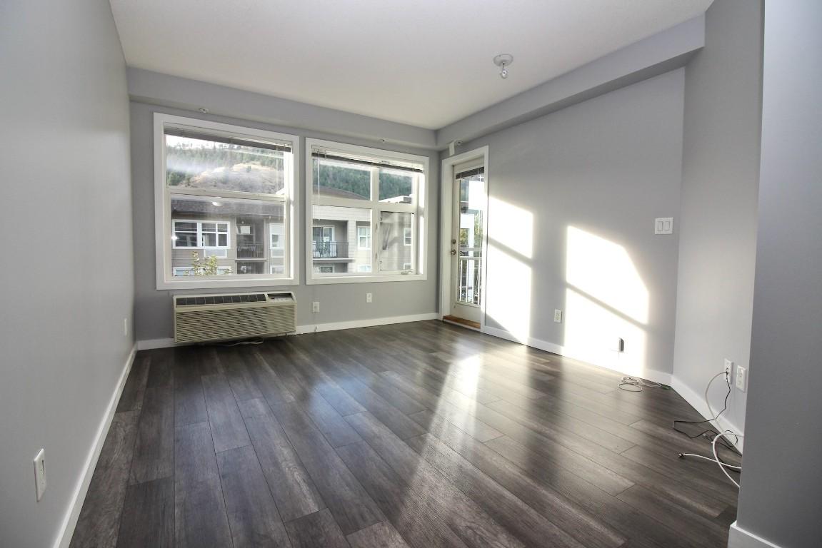 









539


Yates

Road, 411,
Kelowna,




BC
V1V 2T8

