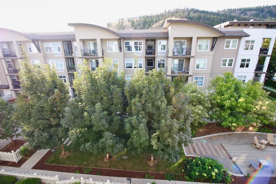 









539


Yates

Road, 411,
Kelowna,




BC
V1V 2T8

