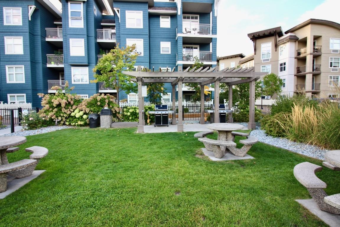 









539


Yates

Road, 411,
Kelowna,




BC
V1V 2T8

