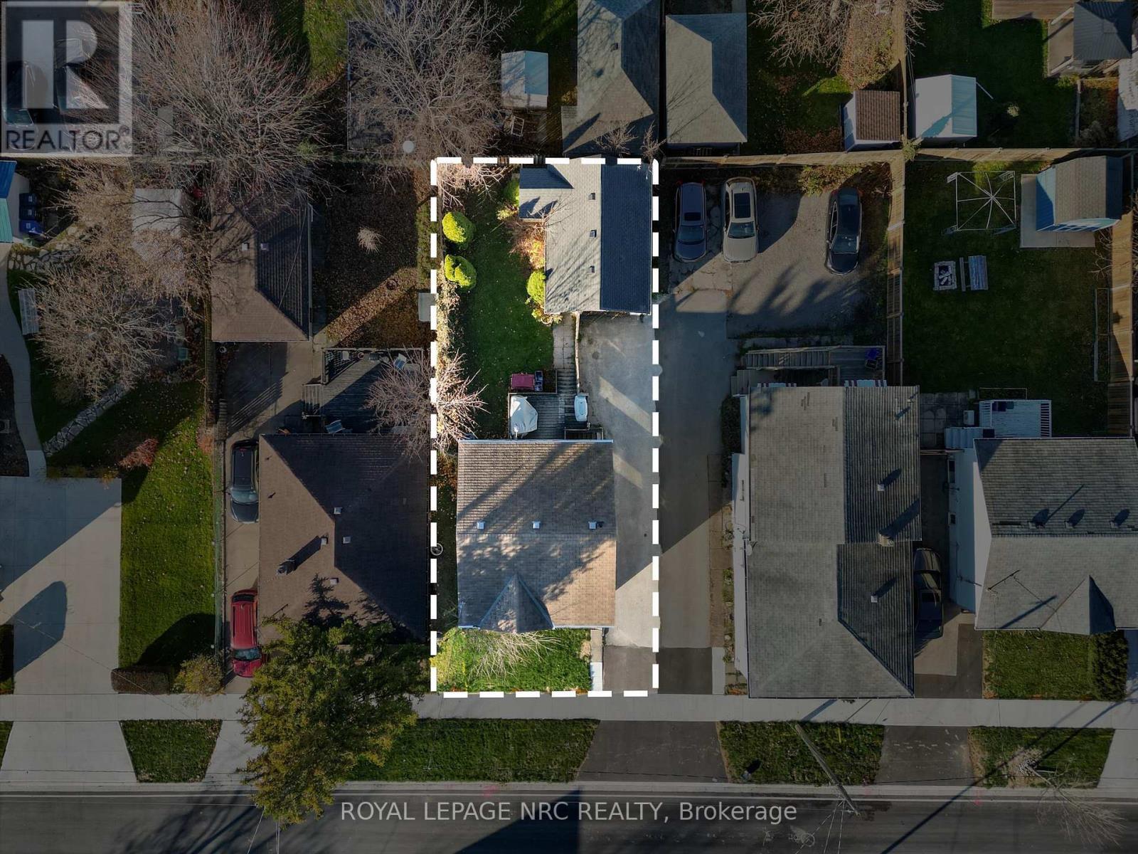 












163 PINE STREET S

,
Thorold (Thorold Downtown),




Ontario
L2V3M5

