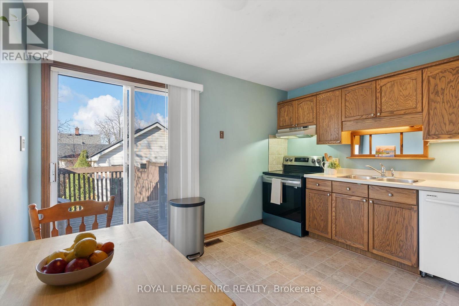 












163 PINE STREET S

,
Thorold (Thorold Downtown),




Ontario
L2V3M5

