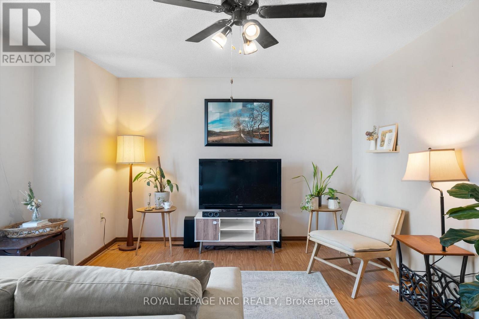 












163 PINE STREET S

,
Thorold (Thorold Downtown),




Ontario
L2V3M5

