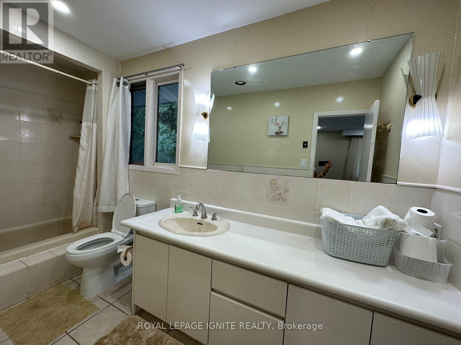 












5812 BEECH GROVE SIDE ROAD

,
Caledon,




Ontario
L7K0M7

