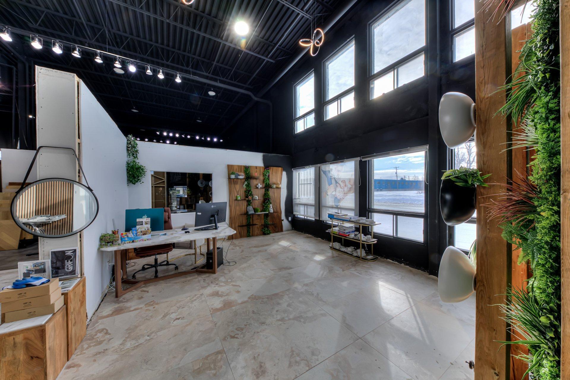 









2473


Rue Guénette

,
Montréal (Saint-Laurent),




QC
H4R2E9

