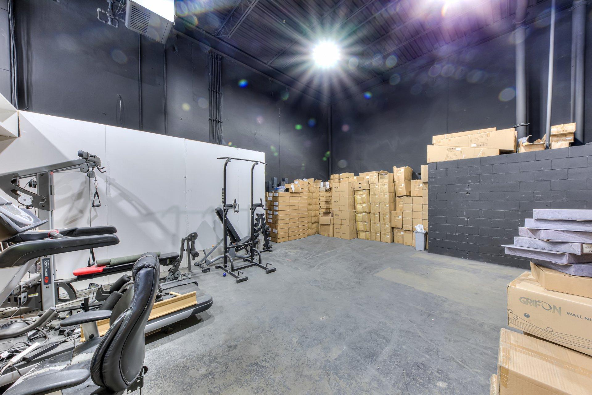 









2473


Rue Guénette

,
Montréal (Saint-Laurent),




QC
H4R2E9

