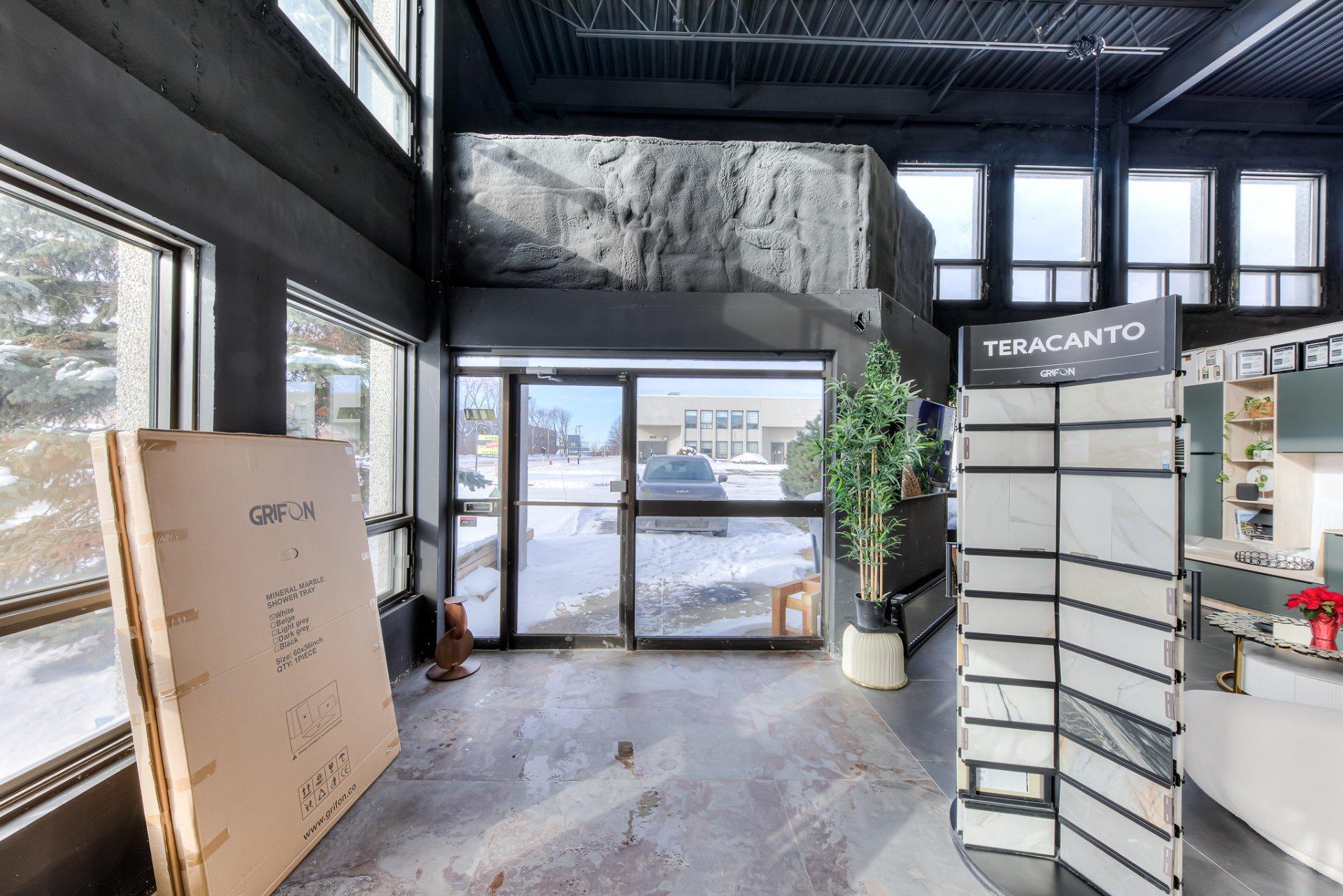 









2473


Rue Guénette

,
Montréal (Saint-Laurent),




QC
H4R2E9

