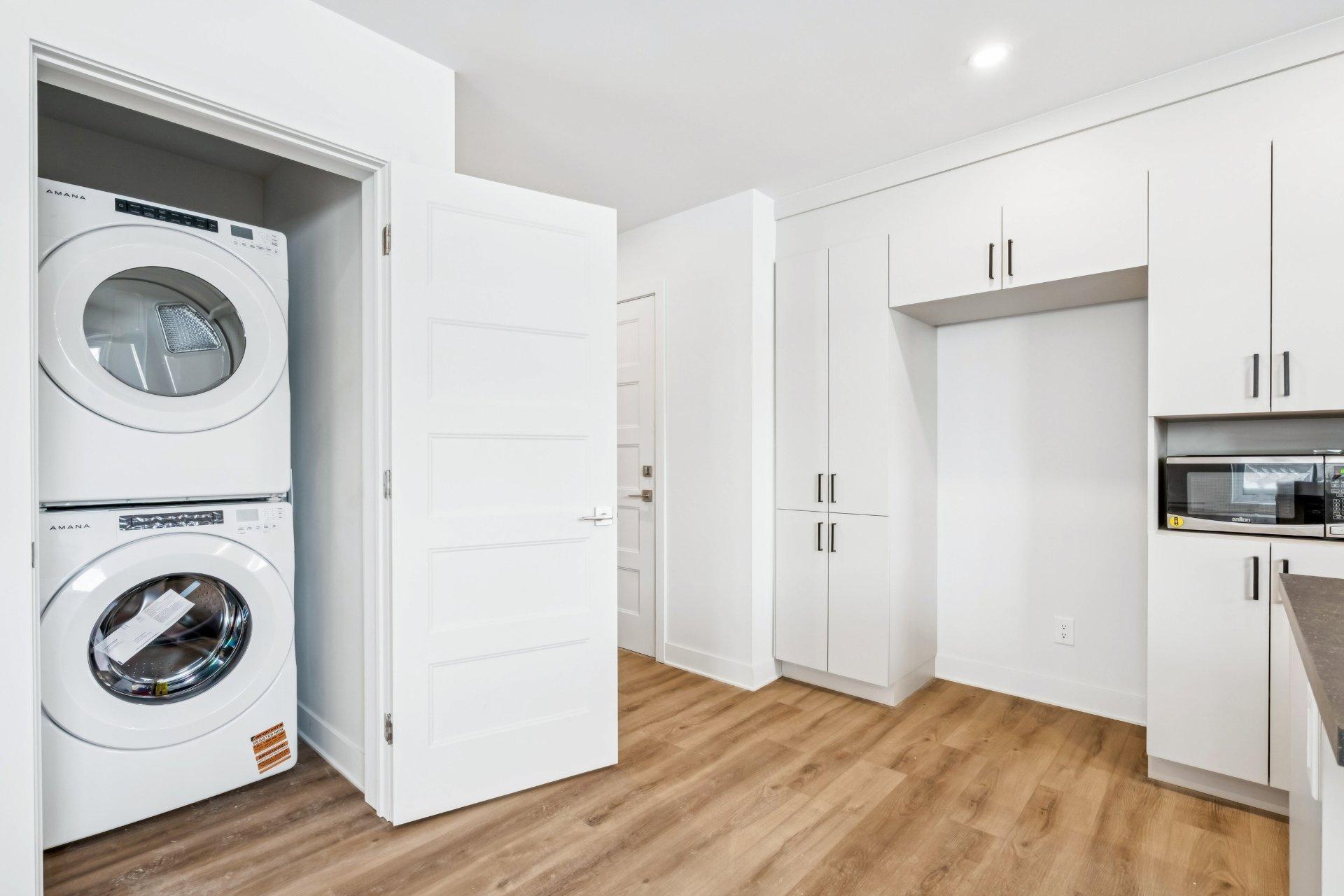 









101


Rue Salaberry

, 102,
Salaberry-de-Valleyfield,




QC
J6T2H5

