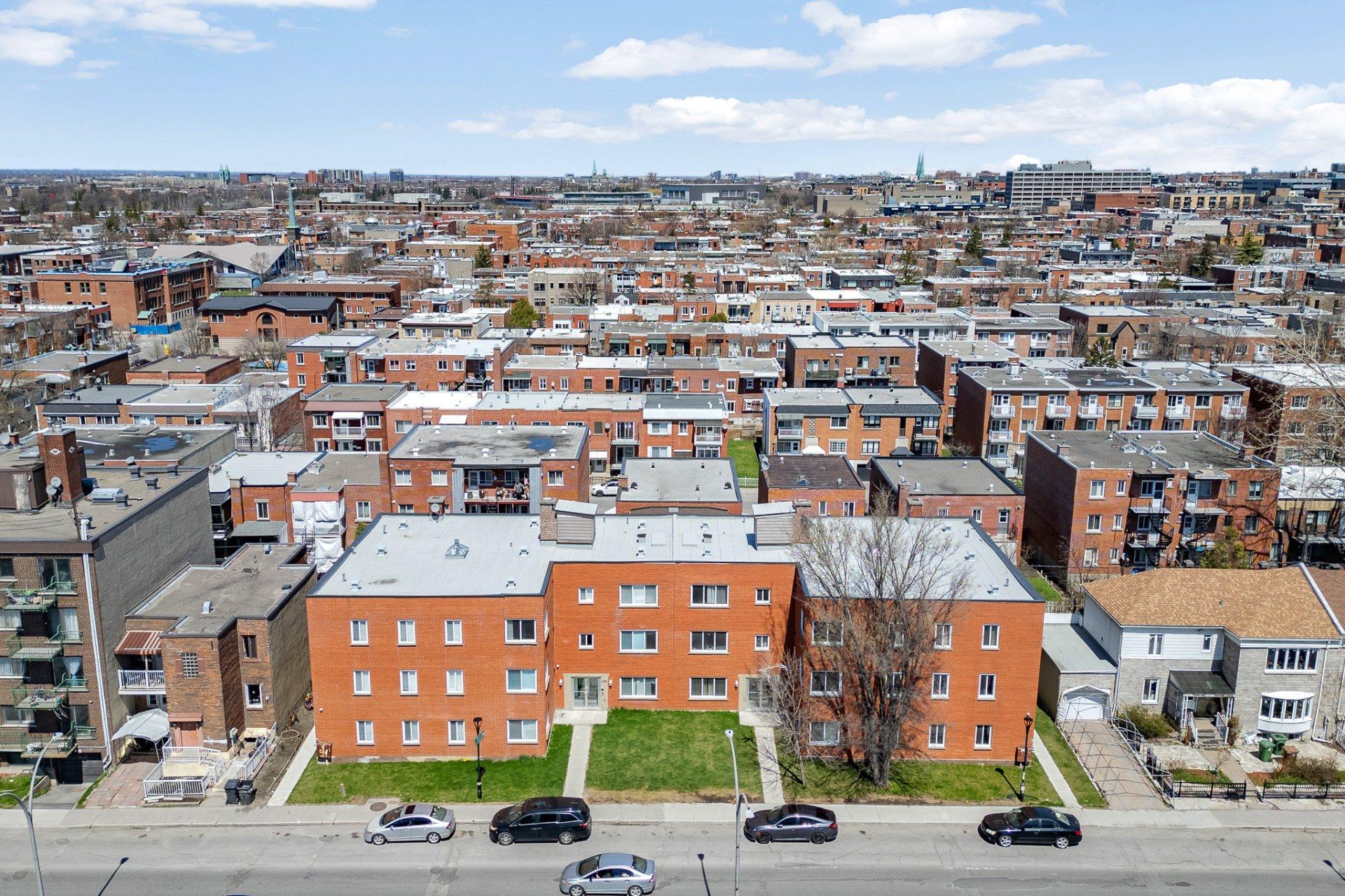 









7545


Boul. de l'Acadie

, 4,
Montréal (Villeray/Saint-Michel/Parc-Extension),




QC
H3N2V8

