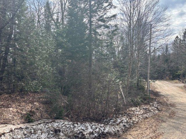 












Ch. de la Pointe

,
Lantier,







QC
J0T1V0

