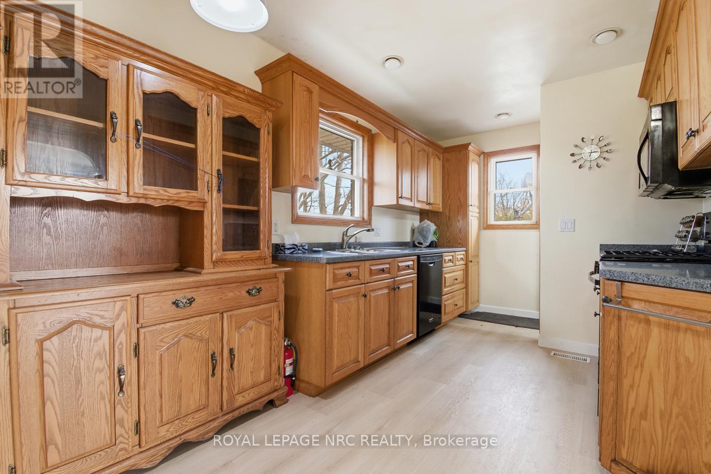 












11572 HWY 3 HIGHWAY

,
Wainfleet (Marshville/Winger),




Ontario
L0S1V0

