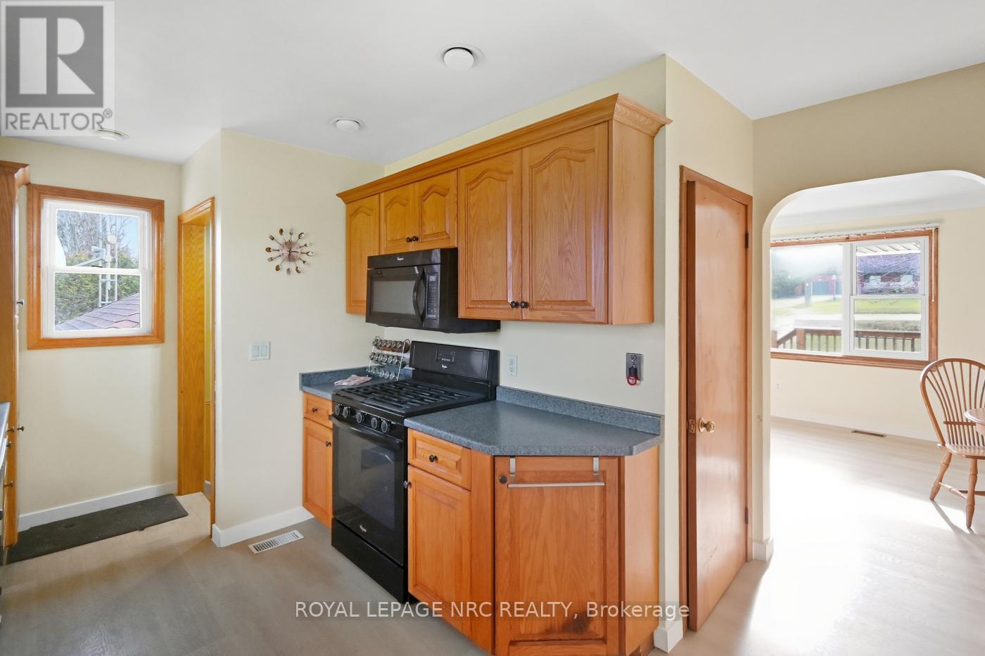 












11572 HWY 3 HIGHWAY

,
Wainfleet (Marshville/Winger),




Ontario
L0S1V0

