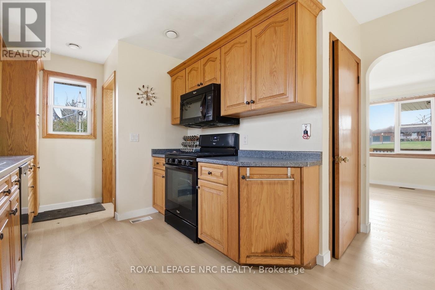 












11572 HWY 3 HIGHWAY

,
Wainfleet (Marshville/Winger),




Ontario
L0S1V0

