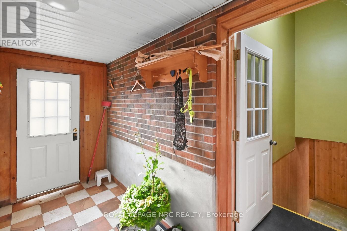 












11572 HWY 3 HIGHWAY

,
Wainfleet (Marshville/Winger),




Ontario
L0S1V0

