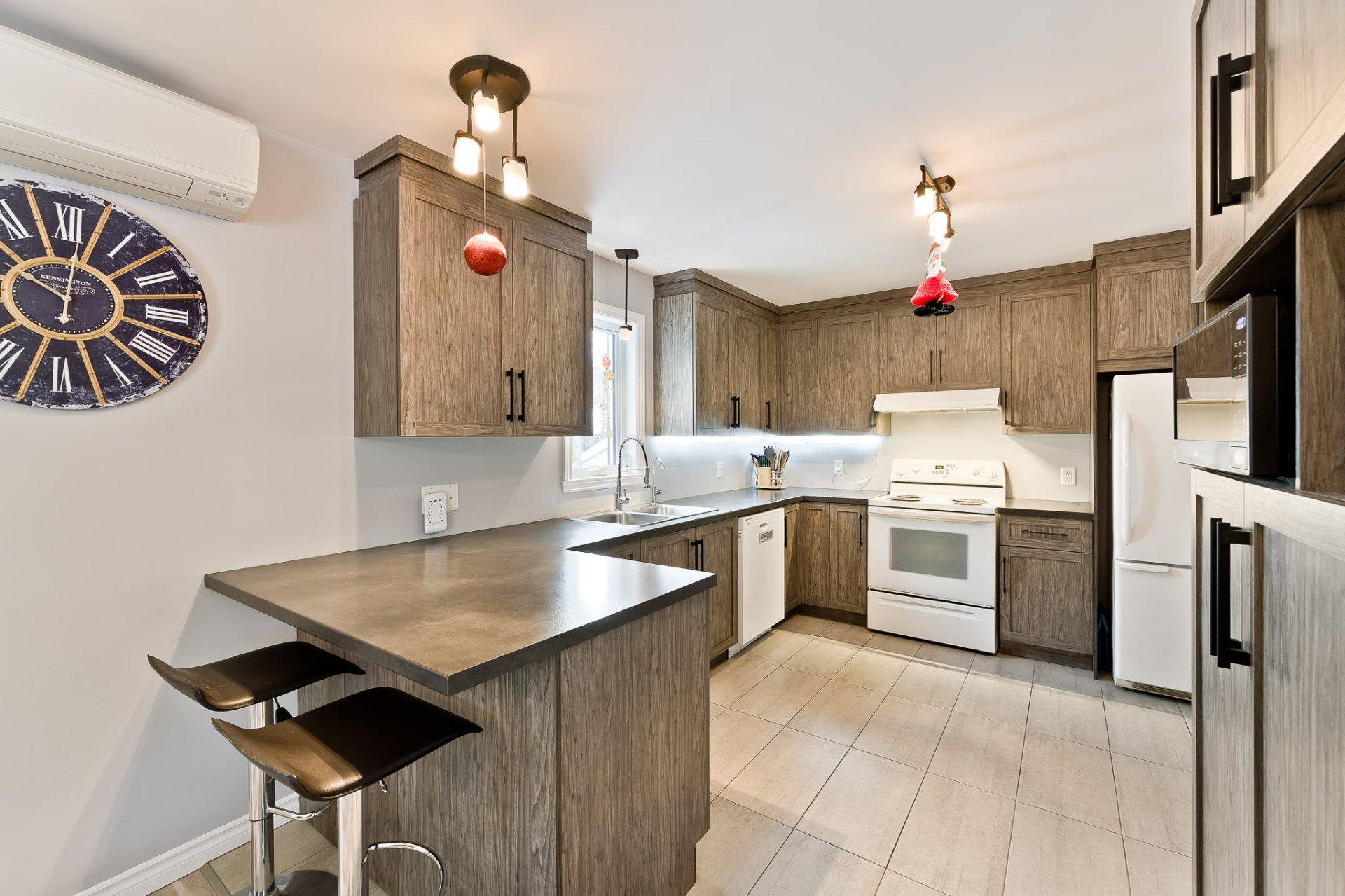 









168


Rue des Érables

,
Eastman,




QC
J0B1P0

