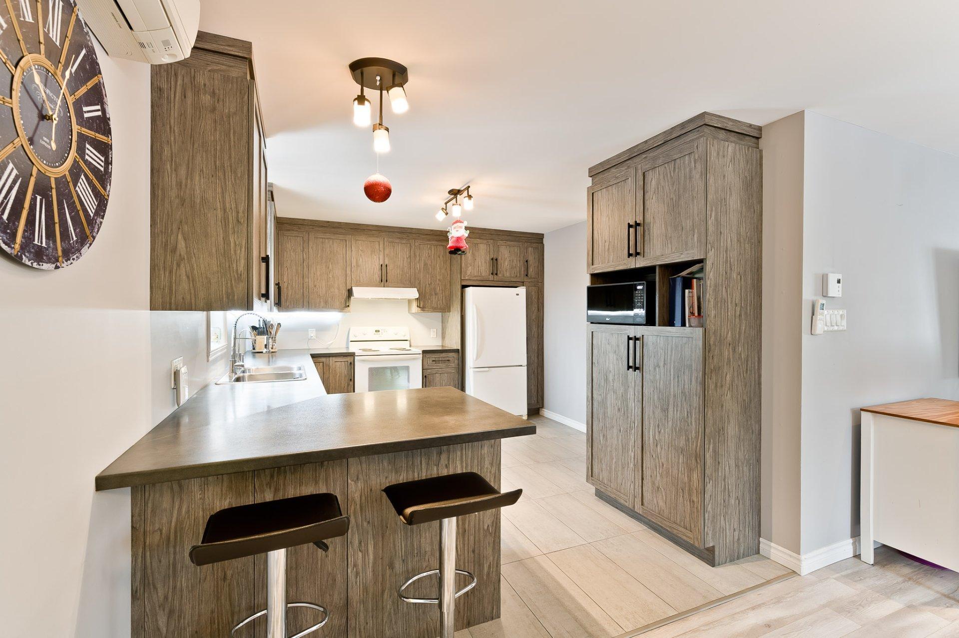 









168


Rue des Érables

,
Eastman,




QC
J0B1P0

