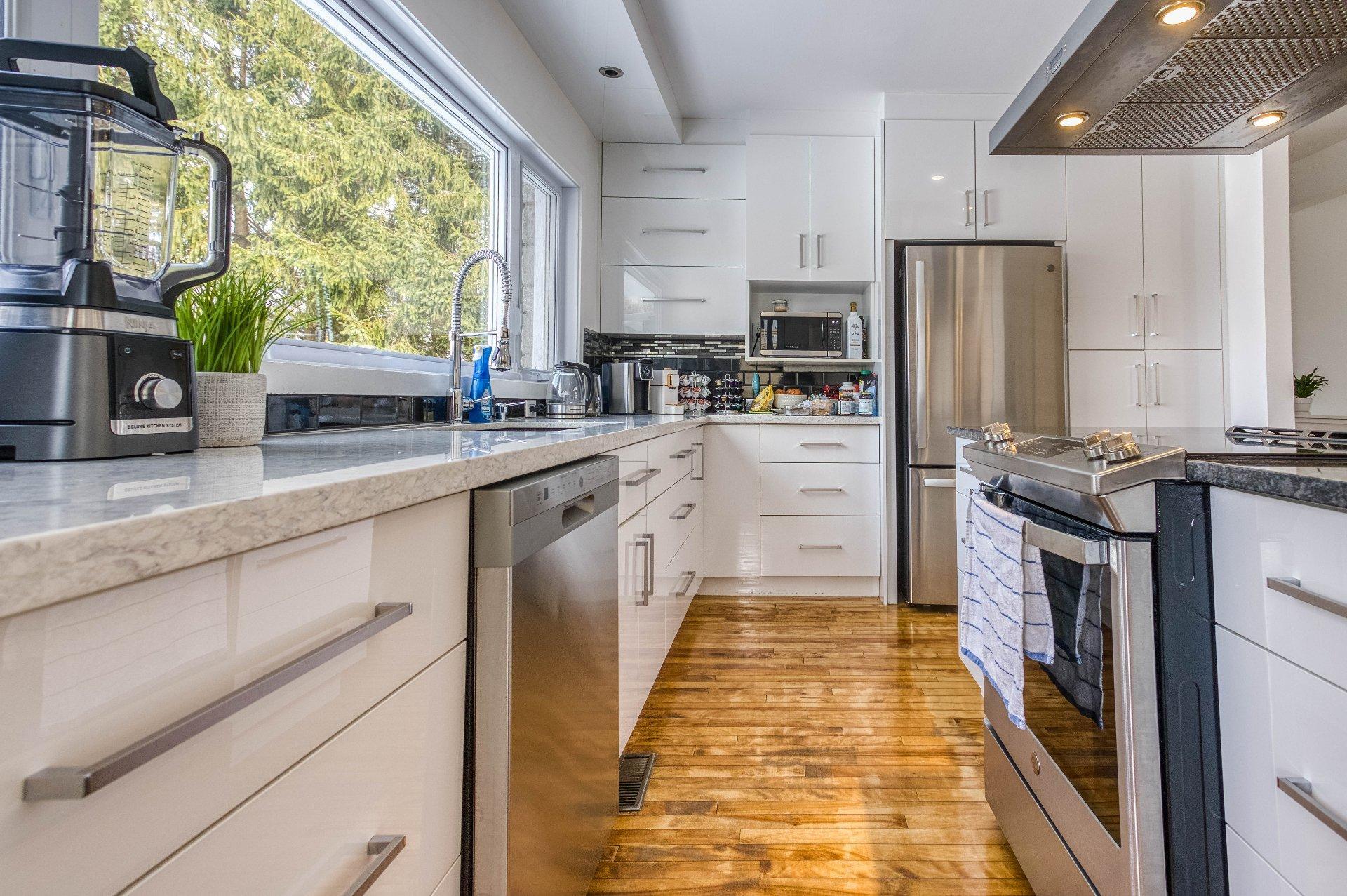 









114


Rue du Docteur-Fauteux

,
Shawinigan,




QC
G9P0J2

