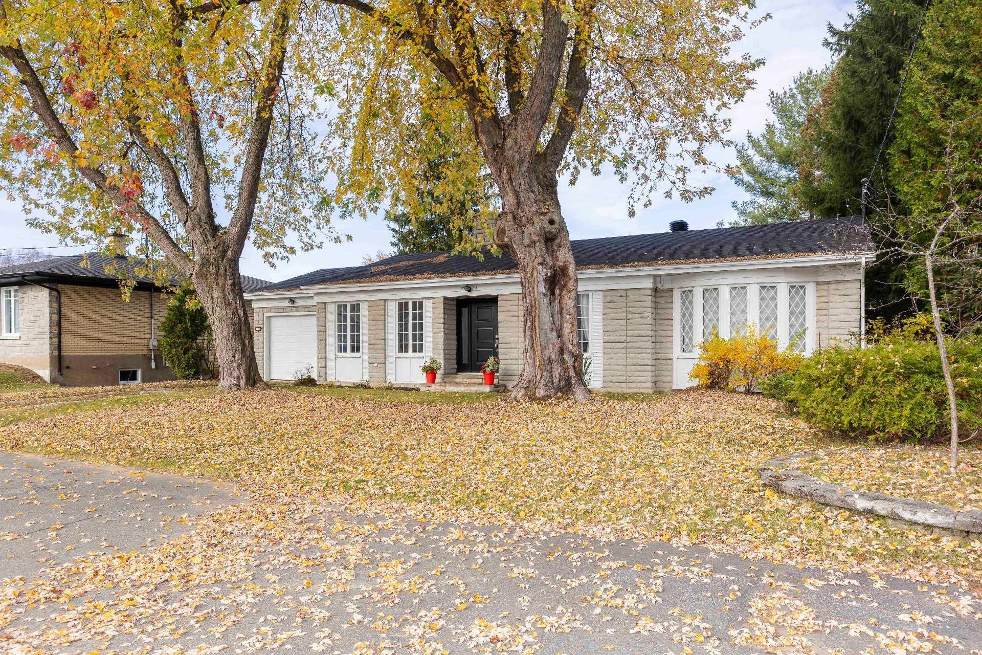 









114


Rue du Docteur-Fauteux

,
Shawinigan,




QC
G9P0J2

