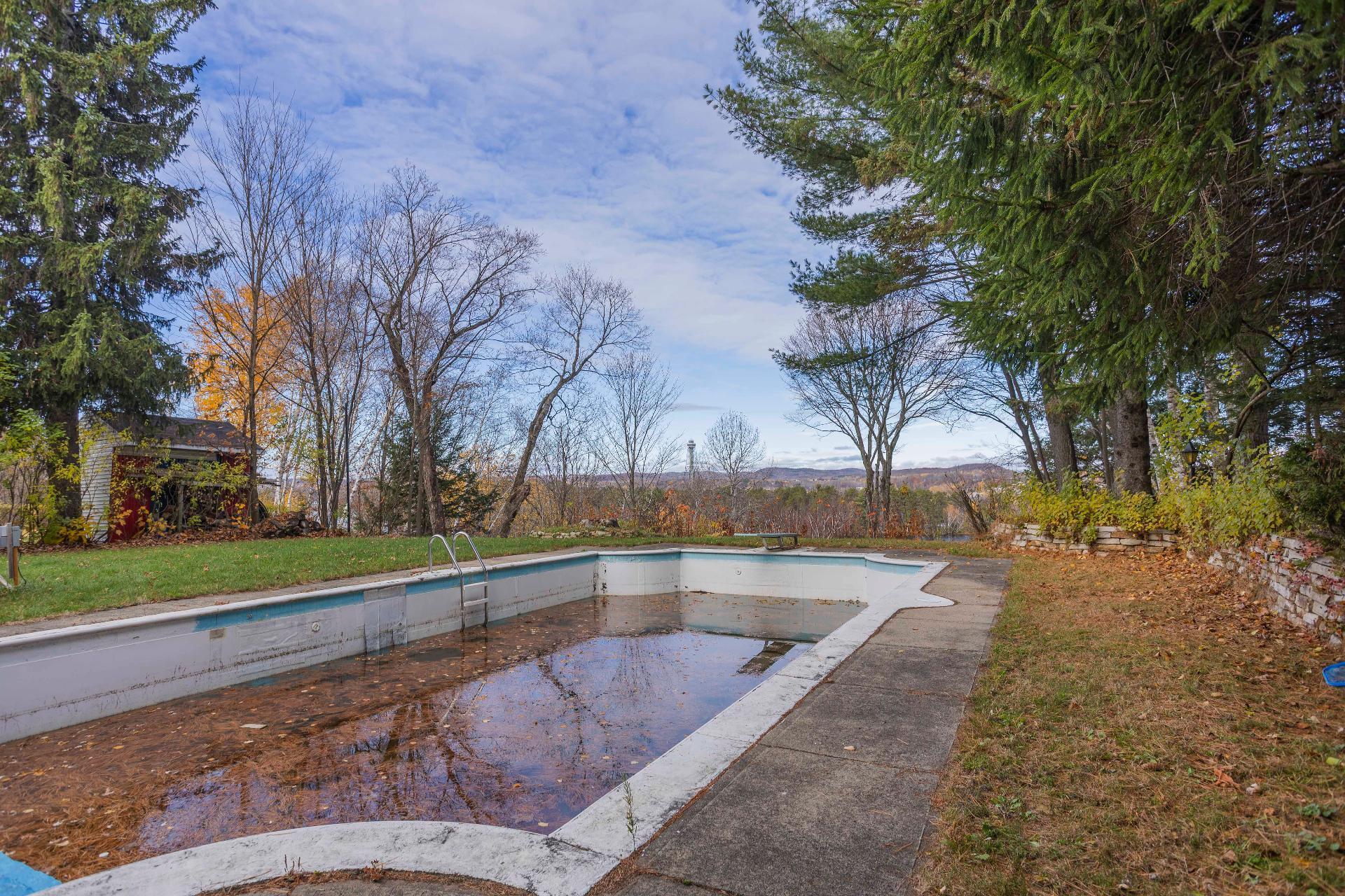 









114


Rue du Docteur-Fauteux

,
Shawinigan,




QC
G9P0J2

