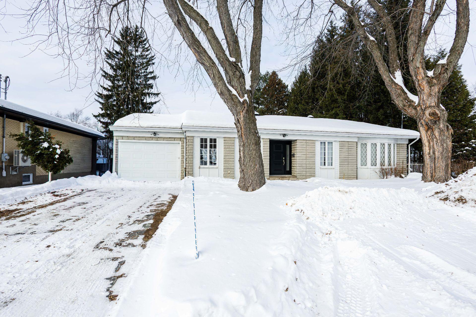 









114


Rue du Docteur-Fauteux

,
Shawinigan,




QC
G9P0J2

