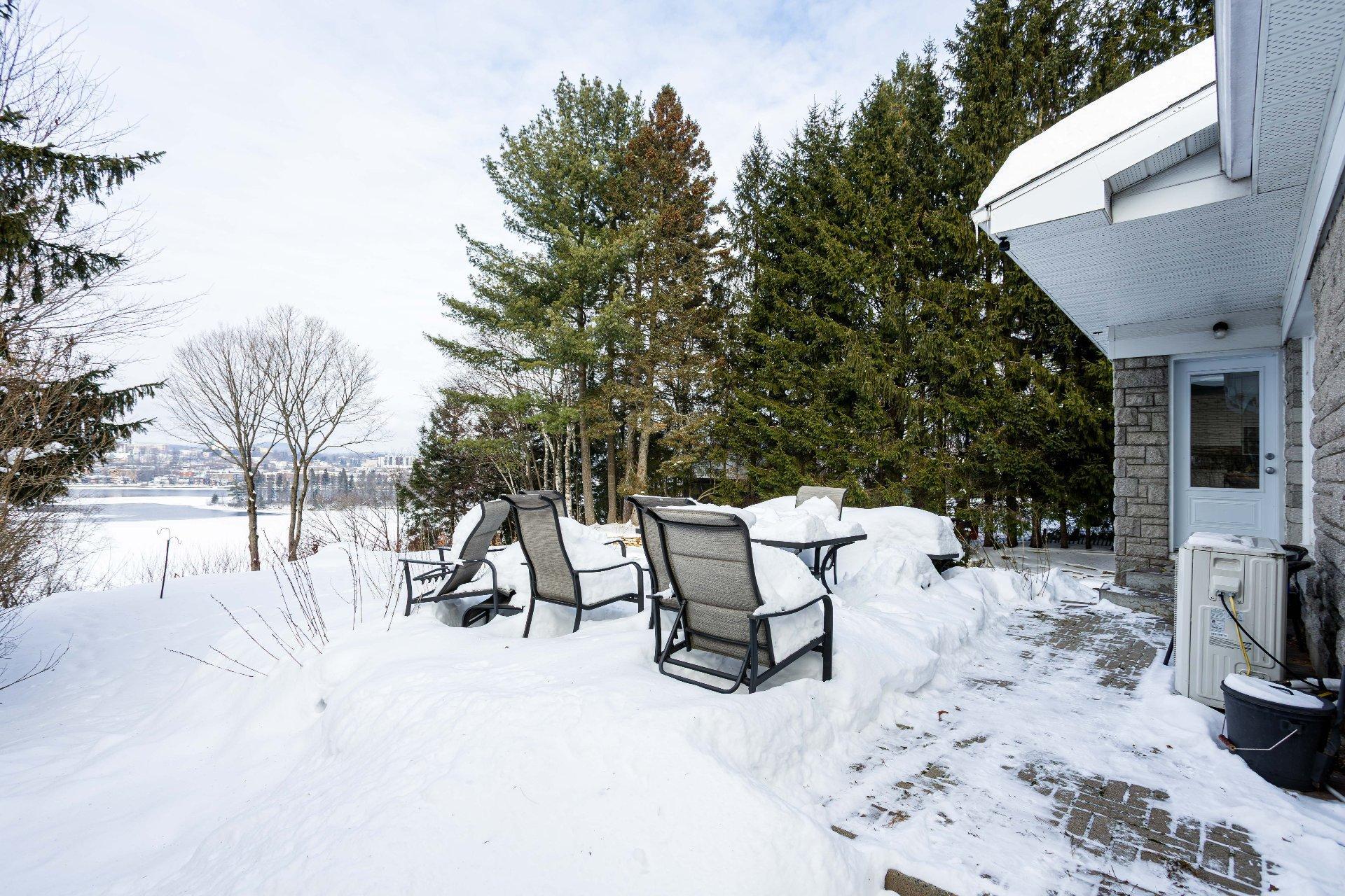 









114


Rue du Docteur-Fauteux

,
Shawinigan,




QC
G9P0J2

