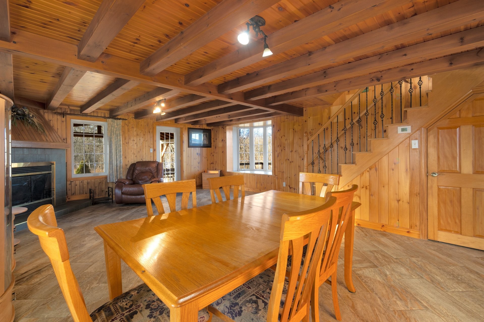 









2100


Ch. Yamaska

,
Farnham,




QC
J2N0S8

