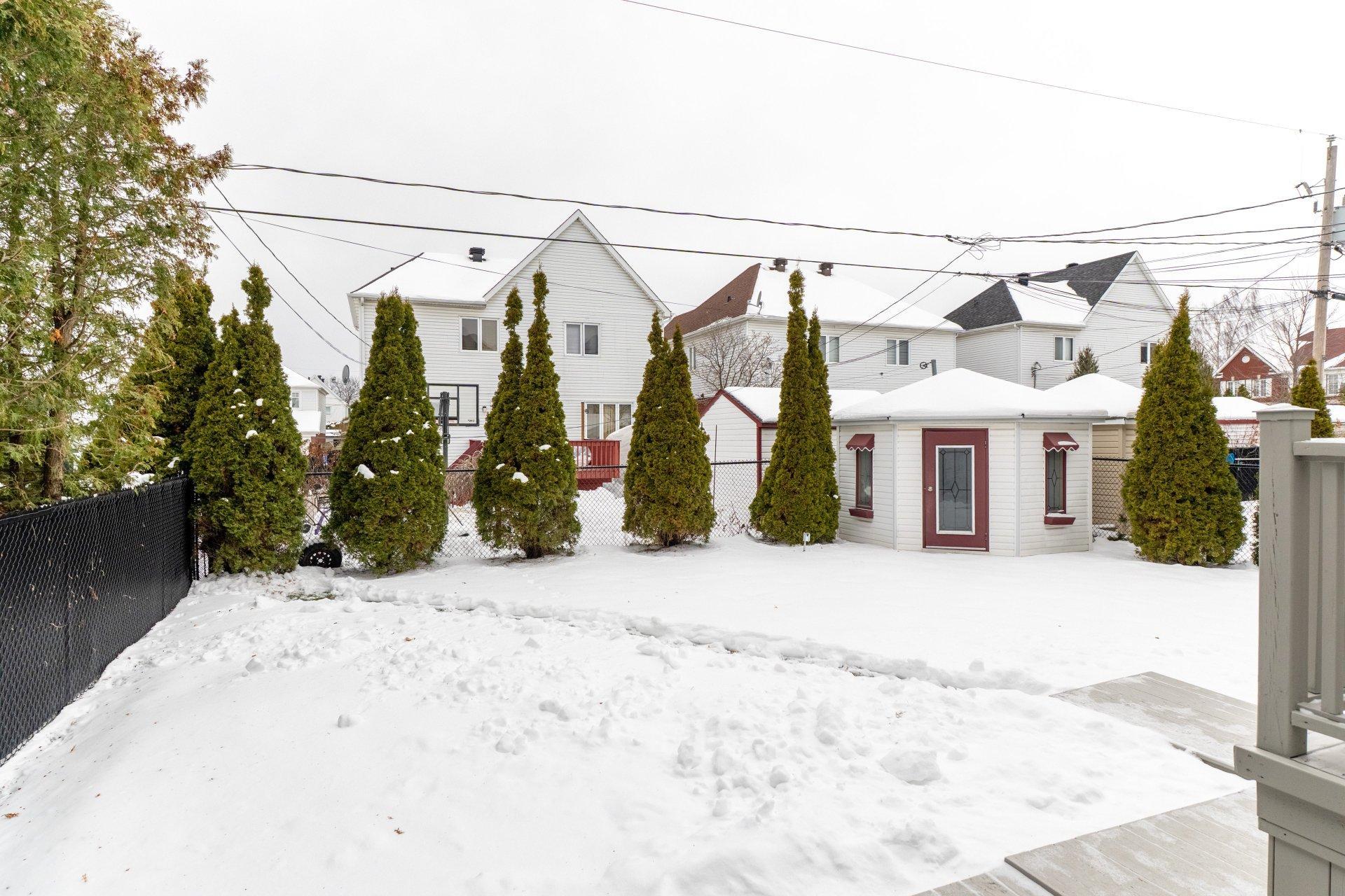 









6263


Rue des Mimosas

,
Longueuil (Saint-Hubert),




QC
J3Z1J5

