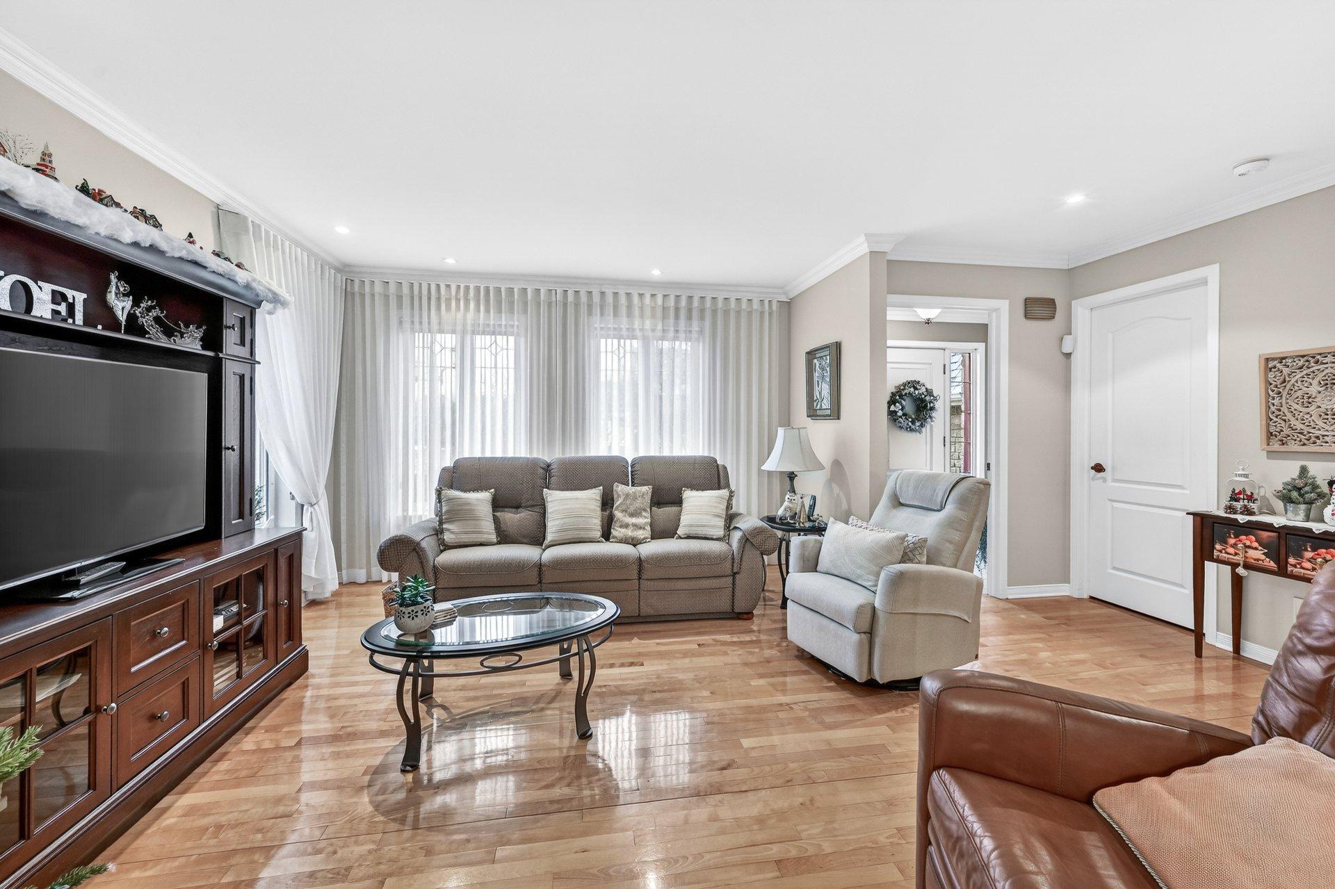 









15


Rue Louis-Fréchette

,
Saint-Jean-sur-Richelieu,




QC
J2W1E9

