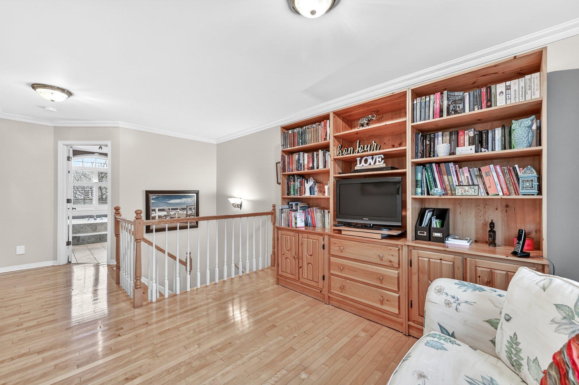 









15


Rue Louis-Fréchette

,
Saint-Jean-sur-Richelieu,




QC
J2W1E9

