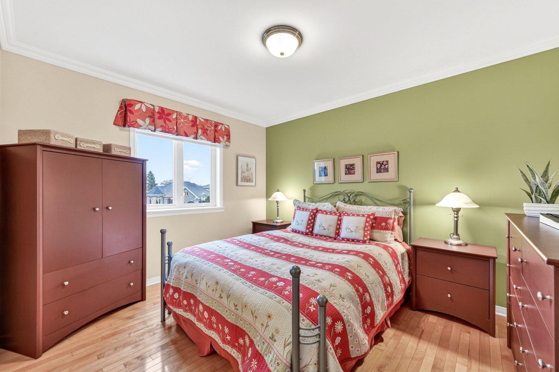 









15


Rue Louis-Fréchette

,
Saint-Jean-sur-Richelieu,




QC
J2W1E9

