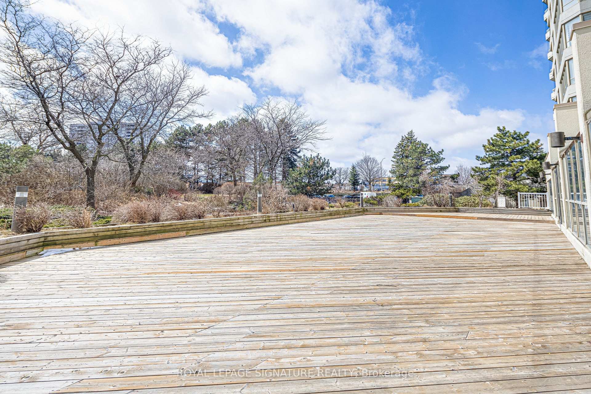 









150


Alton Towers

Circle, 405,
Toronto,




ON
M1V 4X7

