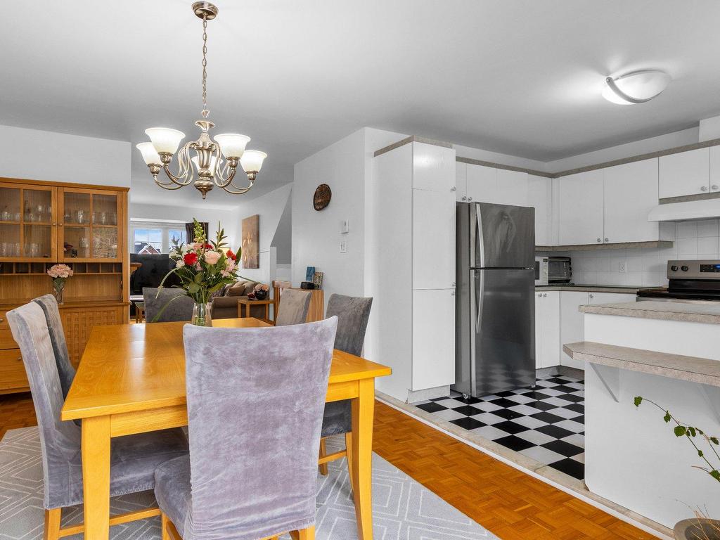 









5053


Rue Athéna

,
Pierrefonds-Roxboro (Montréal),




QC
H8Z3K9

