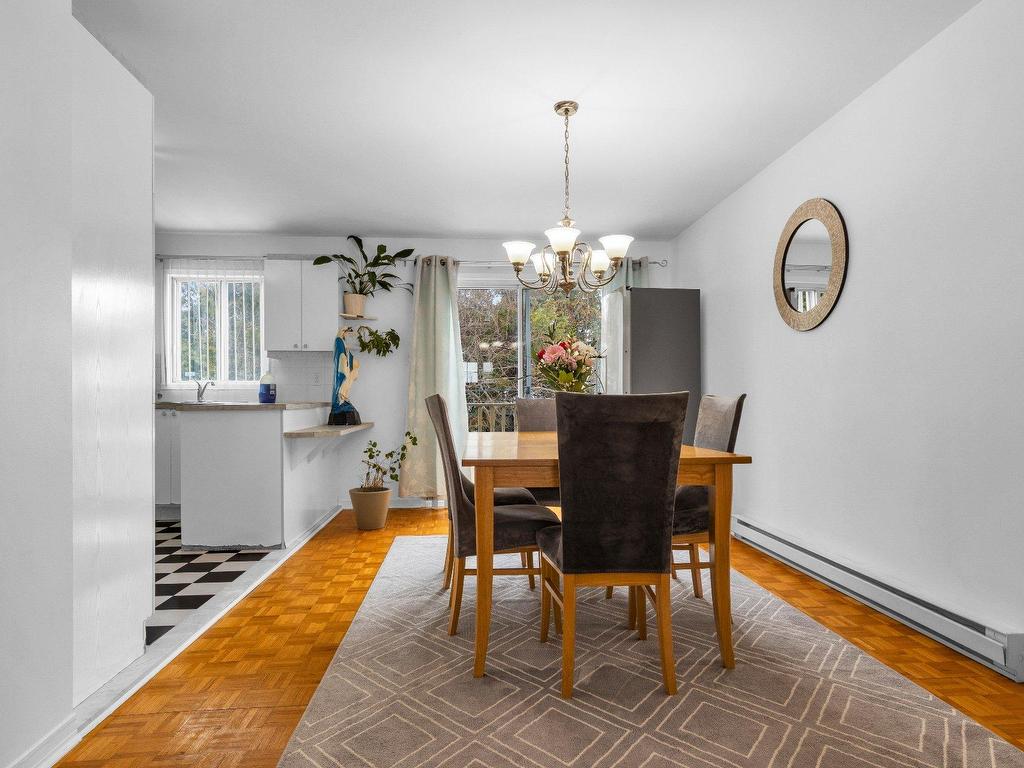 









5053


Rue Athéna

,
Pierrefonds-Roxboro (Montréal),




QC
H8Z3K9

