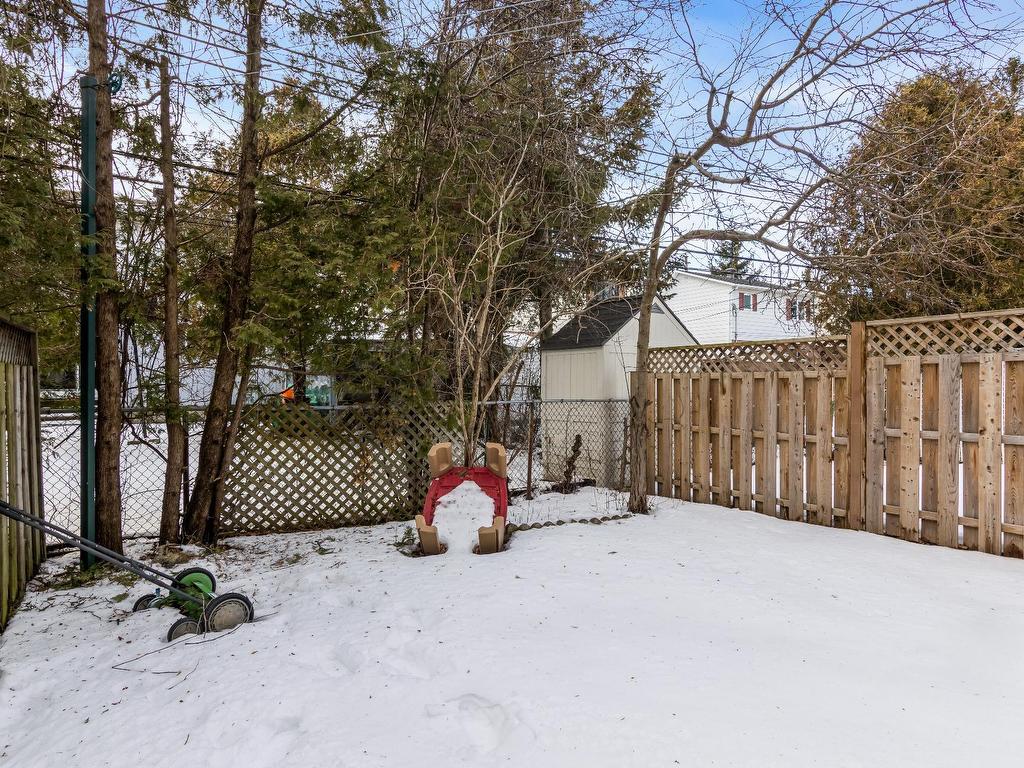









5053


Rue Athéna

,
Pierrefonds-Roxboro (Montréal),




QC
H8Z3K9

