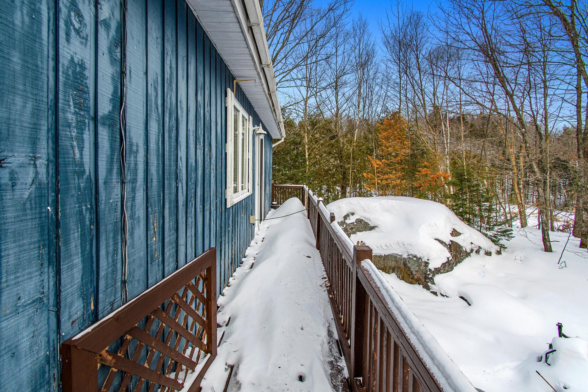 









1726


Ch. de la Baie-du-Lac

,
Saint-Sauveur,




QC
J0R1R1

