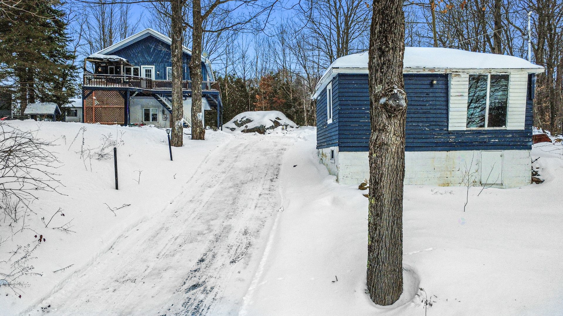 









1726


Ch. de la Baie-du-Lac

,
Saint-Sauveur,




QC
J0R1R1

