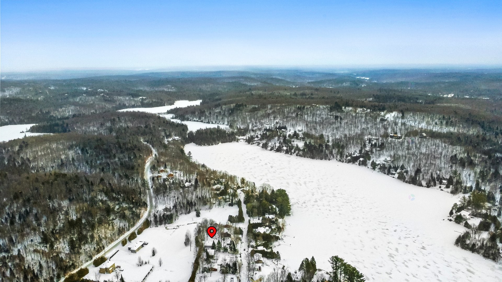 









1726


Ch. de la Baie-du-Lac

,
Saint-Sauveur,




QC
J0R1R1

