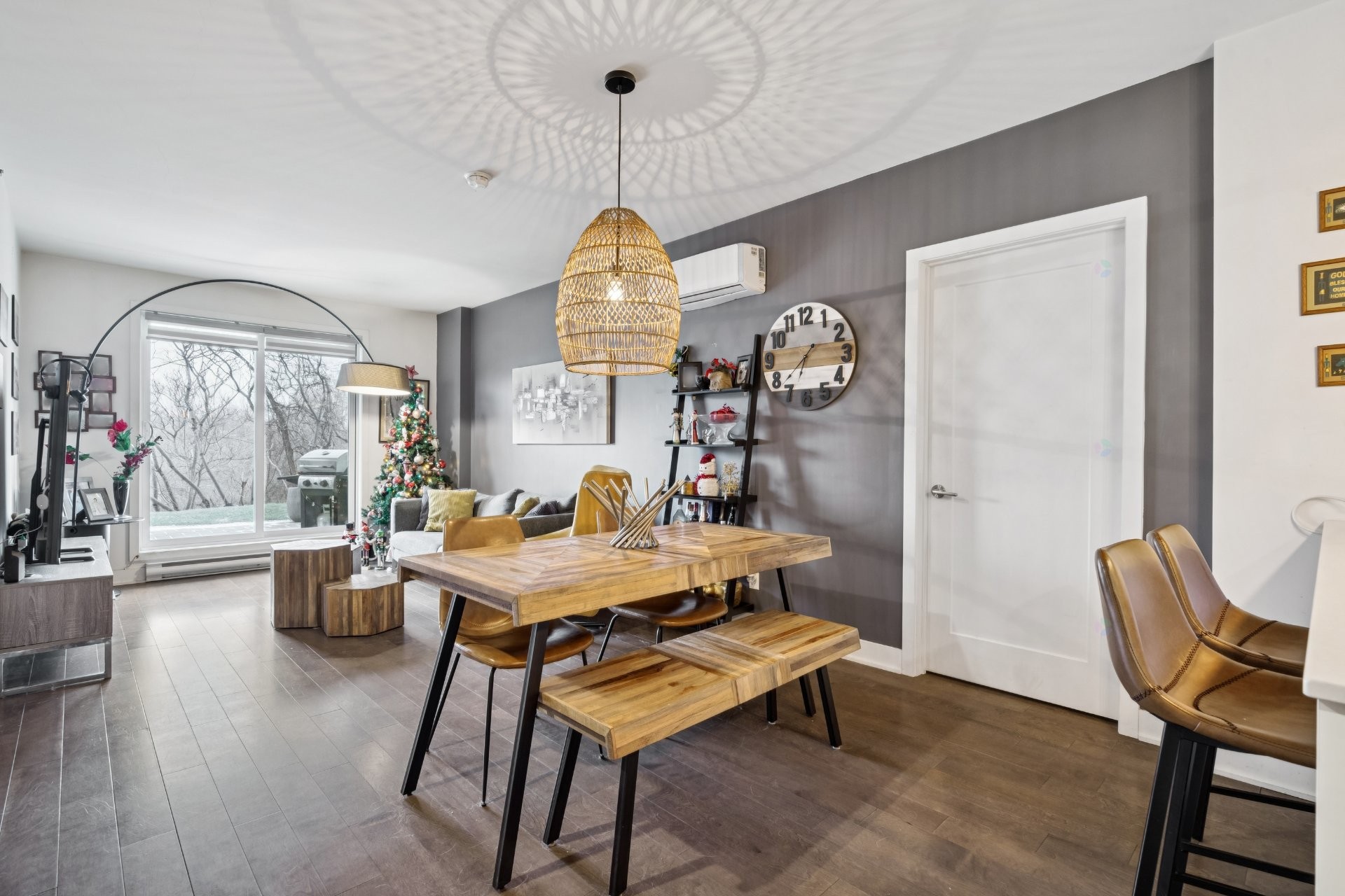 









64


Ch. St-François-Xavier

, 015,
Candiac,




QC
J5R0V1

