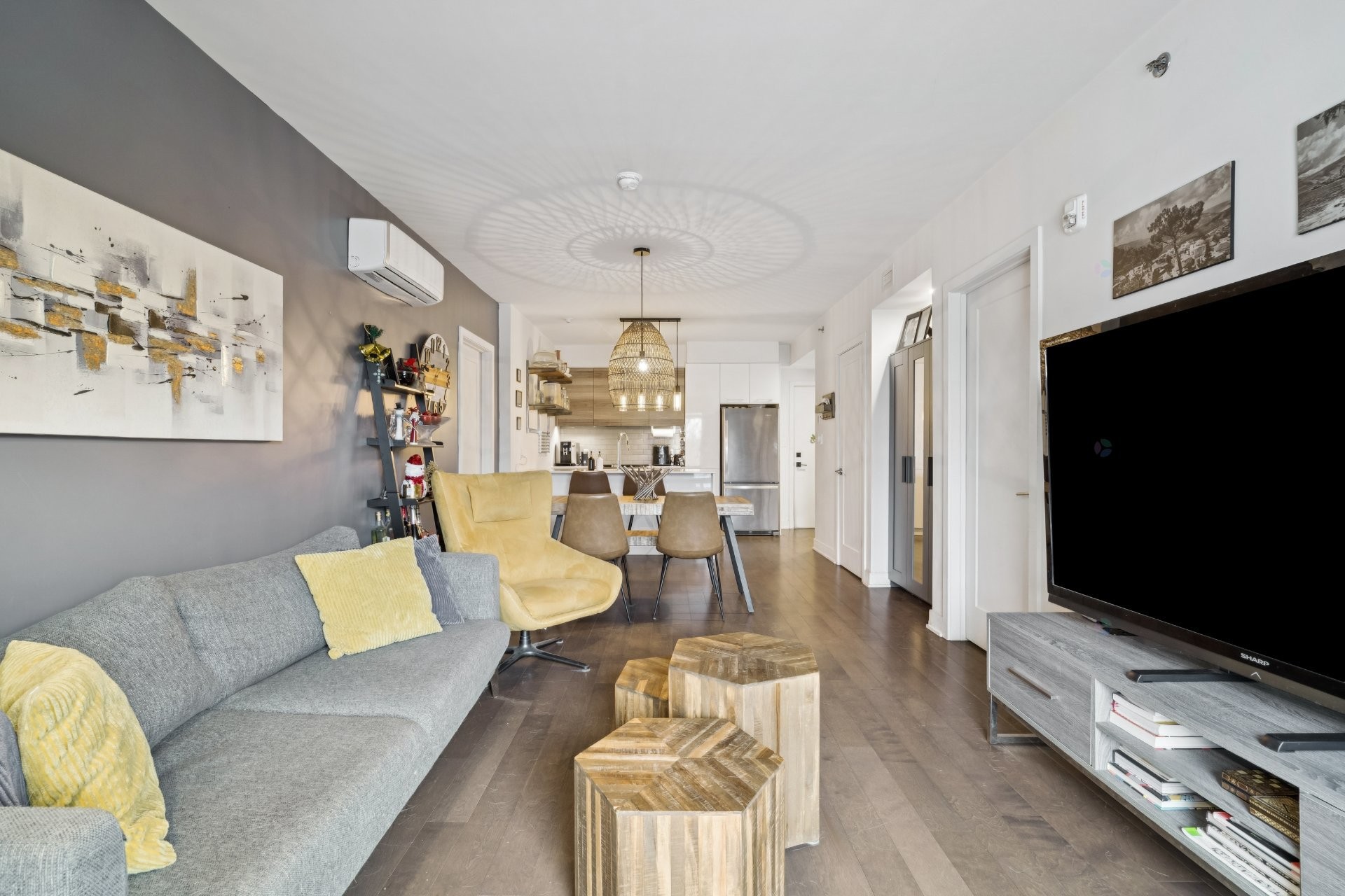 









64


Ch. St-François-Xavier

, 015,
Candiac,




QC
J5R0V1

