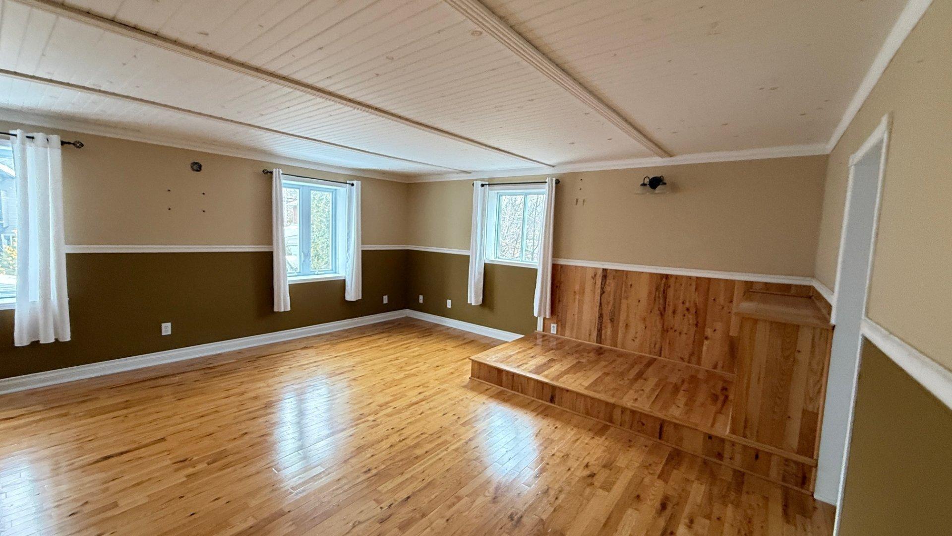 









1370


Ch. du Lac-St-Louis

,
Léry,




QC
J6N1B1

