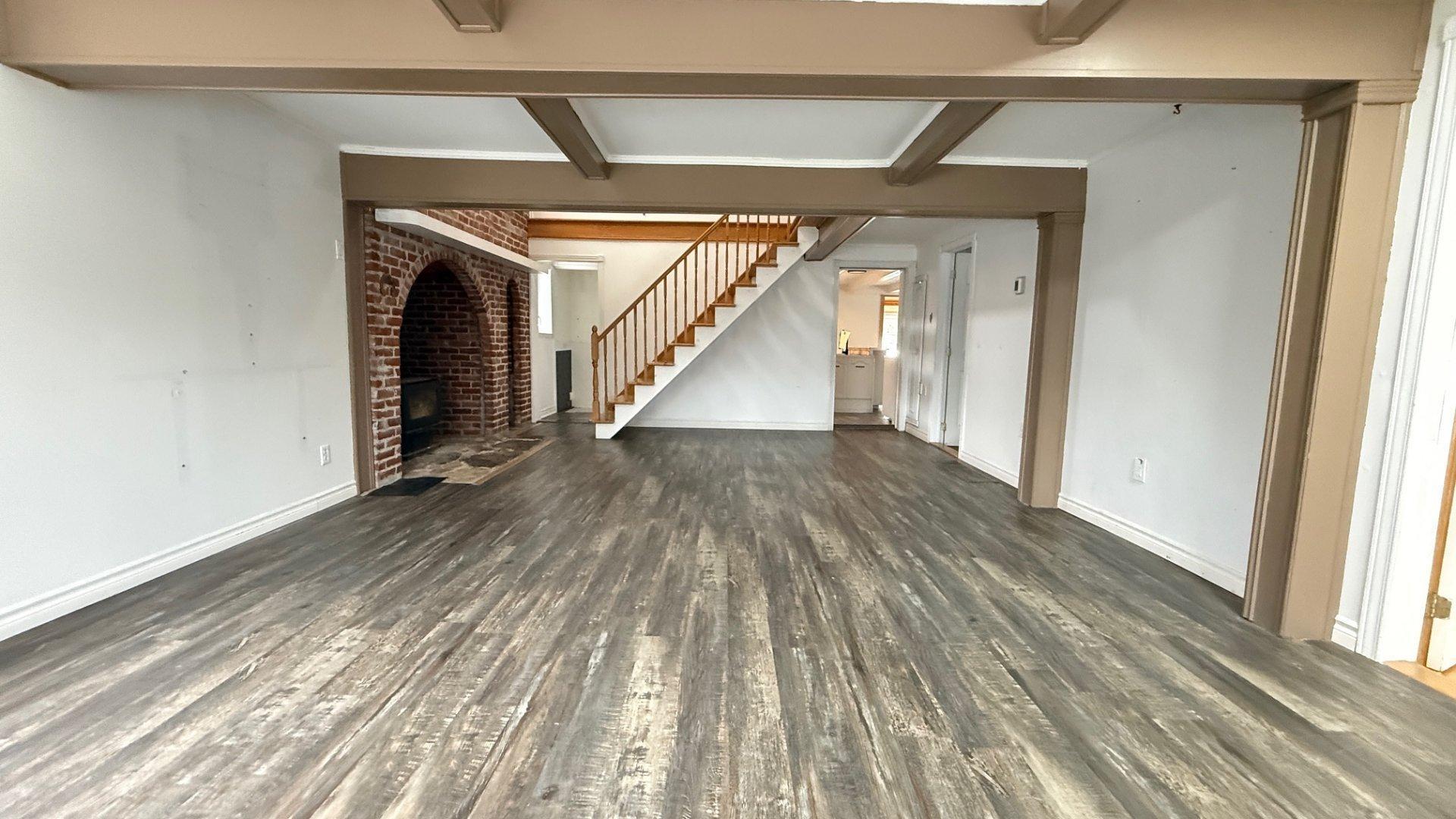 









1370


Ch. du Lac-St-Louis

,
Léry,




QC
J6N1B1

