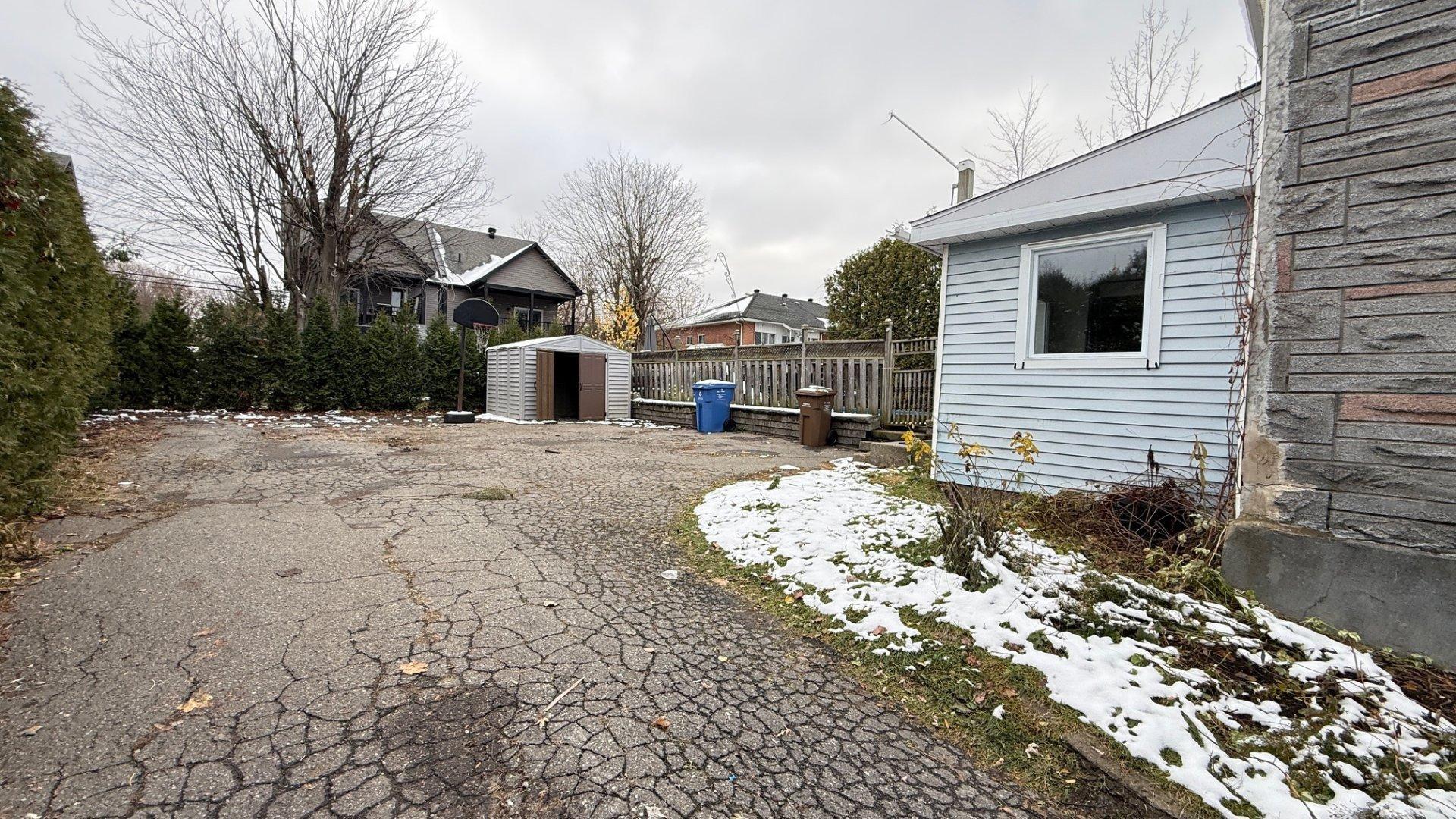 









1370


Ch. du Lac-St-Louis

,
Léry,




QC
J6N1B1

