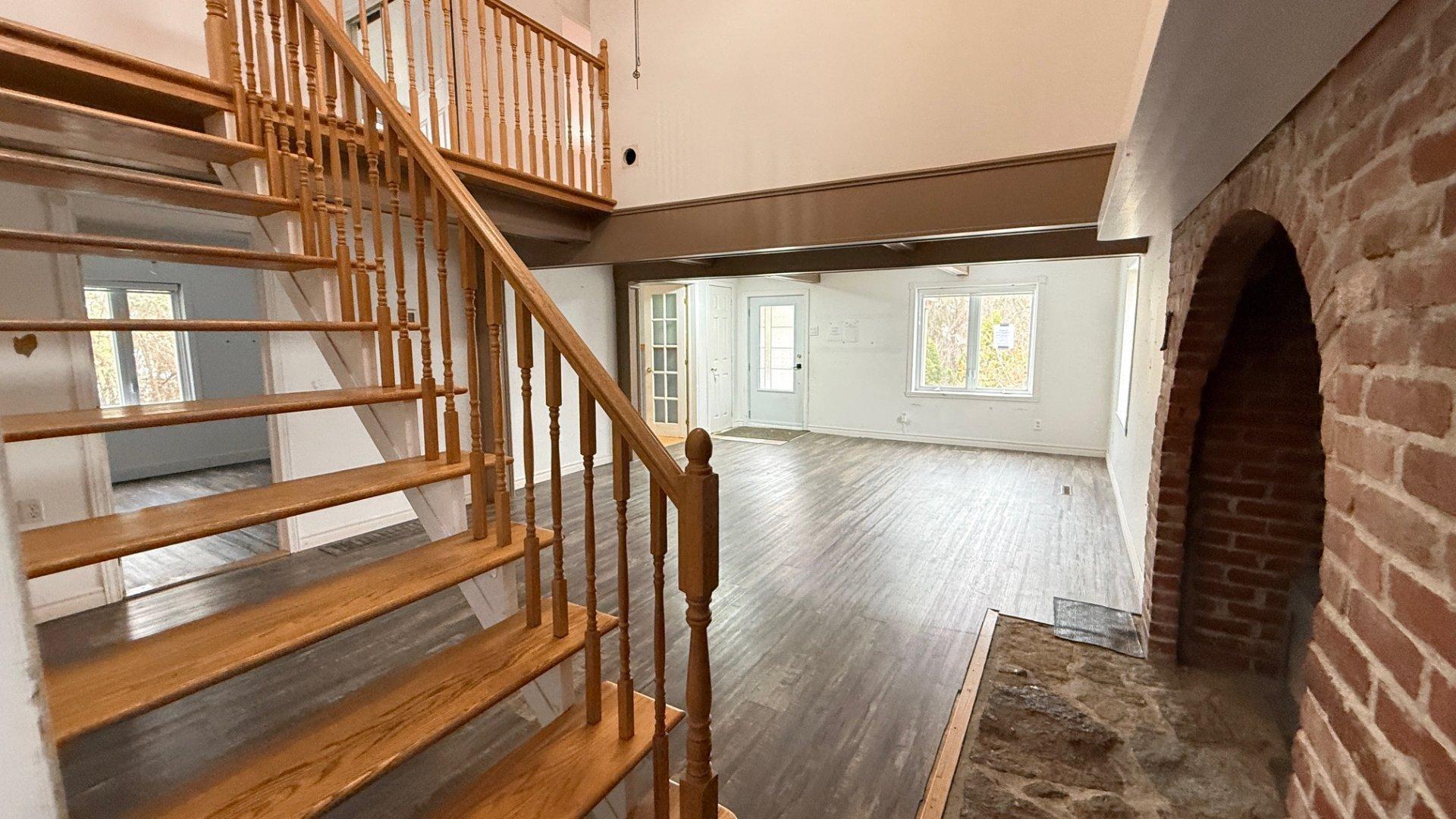 









1370


Ch. du Lac-St-Louis

,
Léry,




QC
J6N1B1

