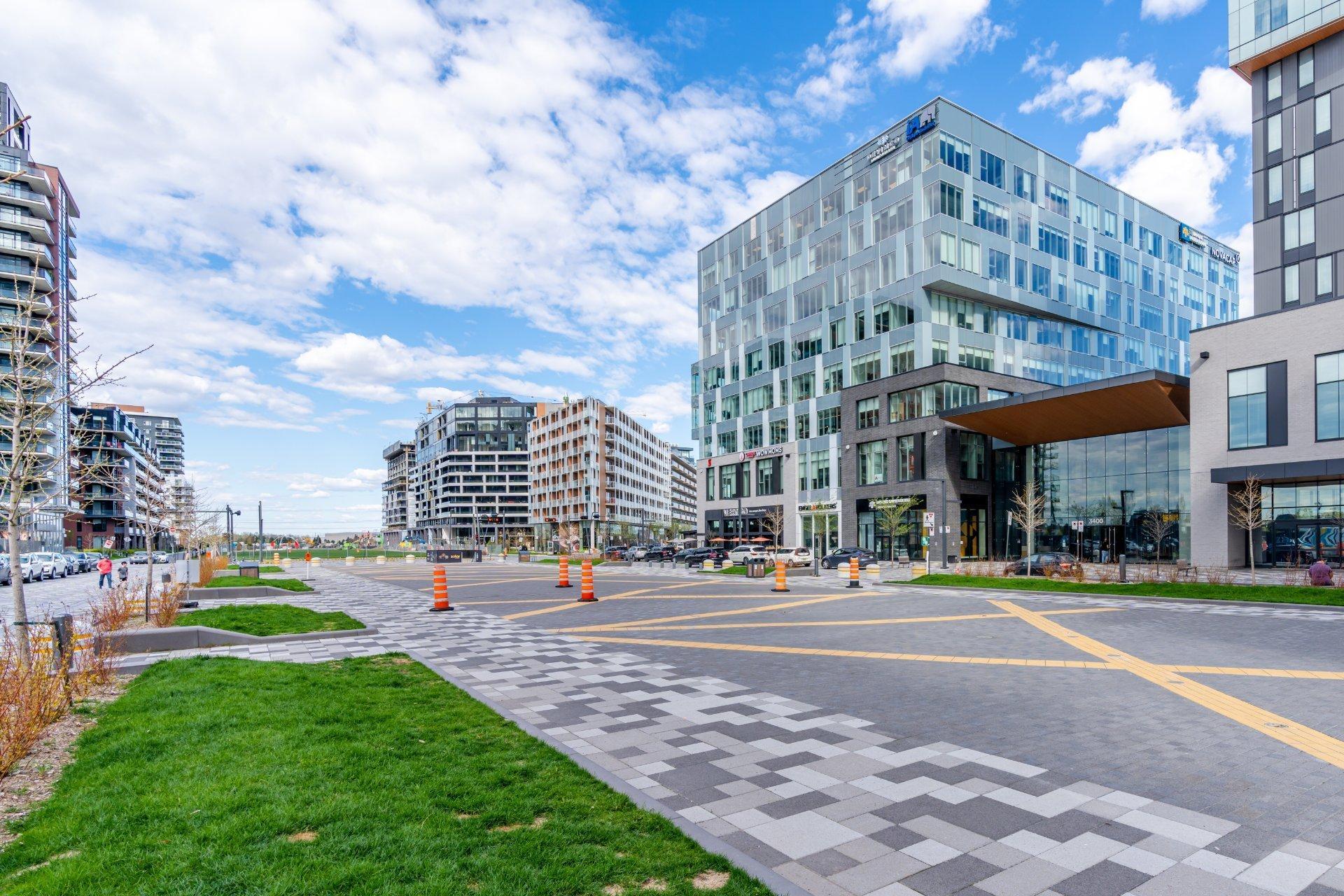 









60


Rue de l'Éclipse

, 1612,
Brossard,




QC
J4Z0T8

