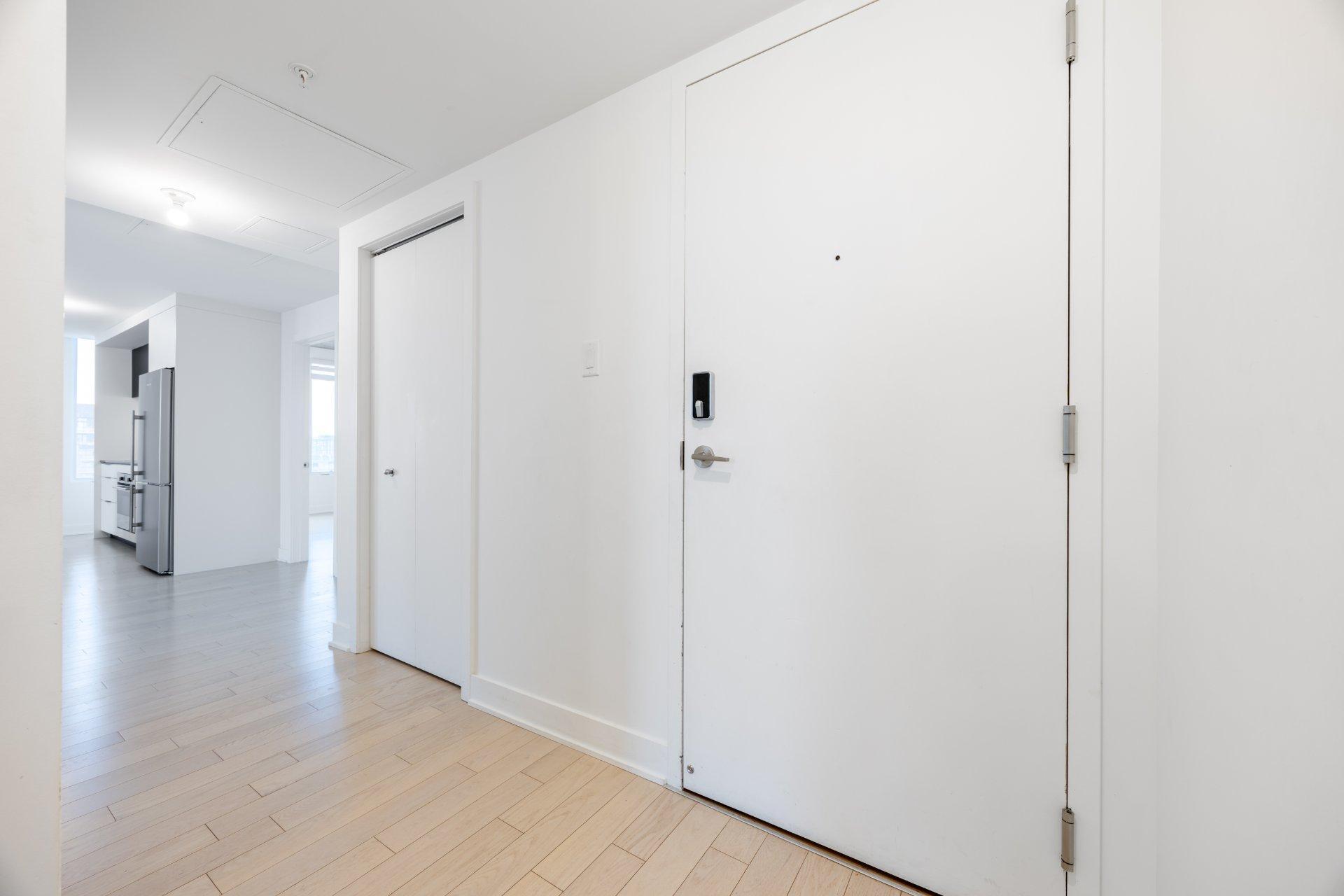 









60


Rue de l'Éclipse

, 1612,
Brossard,




QC
J4Z0T8

